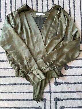 Good American Olive Green V-Neck Top